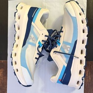 On Running Kids Sneakers in Blue and Cream